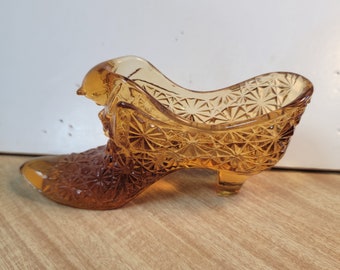 Vintage Fenton amber cat boot,  pattern glass, vintage glass Fenton slipper, Fenton glass shoes, old glass, Free Shipping