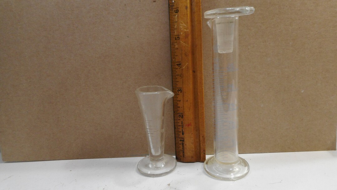 Pharmacy Beaker Medicine Bottle 2 Druggist Beakers Vintage Etsy