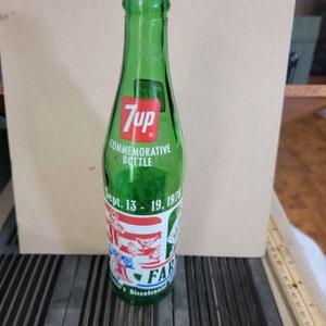 Vintage 7up Farmfest pop bottles, old seven up bicentennial pop bottles, old bottles, old soda bottle,  Minnesota 7up bottle FREE SHIPPING