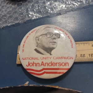 Presidential campaign button, John Anderson presidential political button, old political button, pinback buttons,  Free Shipping