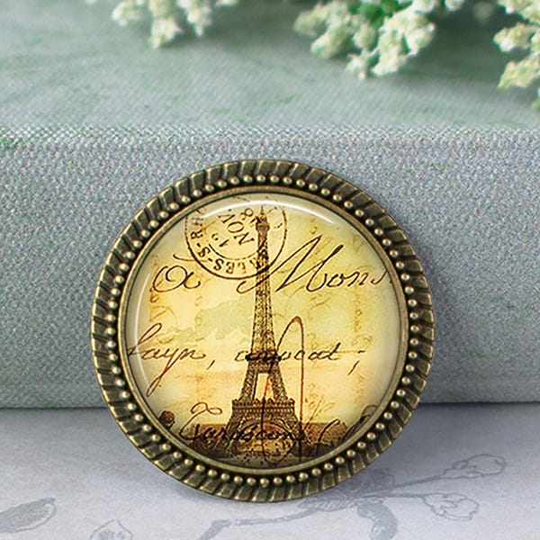 Collier, porte-clés ou broche Lettres de Paris, cadeau Paris romantique, cadeau de voyage tour Eiffel, cadeau globe-trotter porte-clés