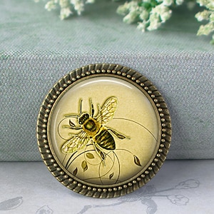 Honeybee necklace, key chain or brooch, beekeeper gift apiarist gift honey bee gift nature lover gift apiary key ring key fob
