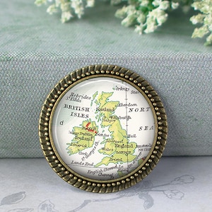 British Isles map necklace, key chain or brooch, map of England Great Britain UK map gift for traveler globetrotter gift map key chain fob