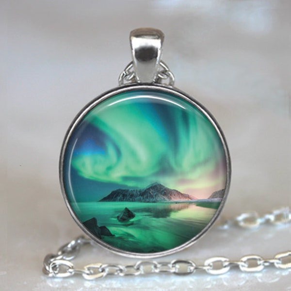 Northern Lights necklace, brooch pin or key chain, celestial Aurora Borealis night sky astronomy jewelry Norway travel gift keyring fob G43