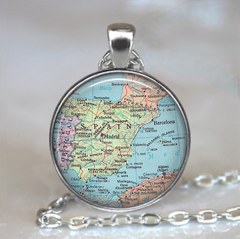 Spain map pendant Spain pendant Spain necklace map jewelry map jewellery travel key chain keychain key ring key fob Spain map necklace