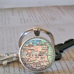 Poland map necklace, key chain or brooch pin, travel gift globetrotter map gift vintage map keychain key ring key fob image 3
