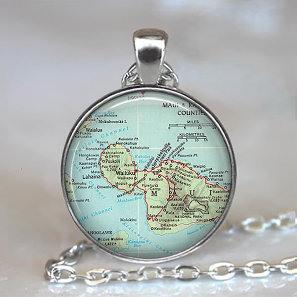 Maui map necklace, key chain or brooch, travel gift Maui Hawaiian islands pendant vacation destination map globetrotter gift key ring fob