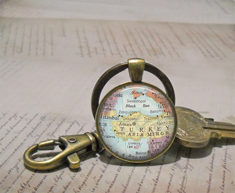 Turkey map necklace, key chain or brooch pin, vintage map gift, travel gift globetrotter gift key ring key fob keychain image 4
