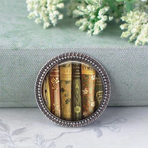 Antique Books necklace, key chain or brooch pin, book shelf book jewelry librarian gift reader teacher gift book club gift key ring key fob afbeelding 6