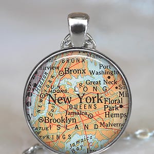 New York City map necklace, key chain or brooch, Manhattan Brooklyn Bronx Queens map travel gift, globetrotter gift NYC key ring fob
