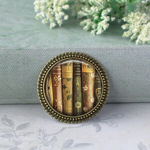Antique Books necklace, key chain or brooch pin, book shelf book jewelry librarian gift reader teacher gift book club gift key ring key fob afbeelding 5