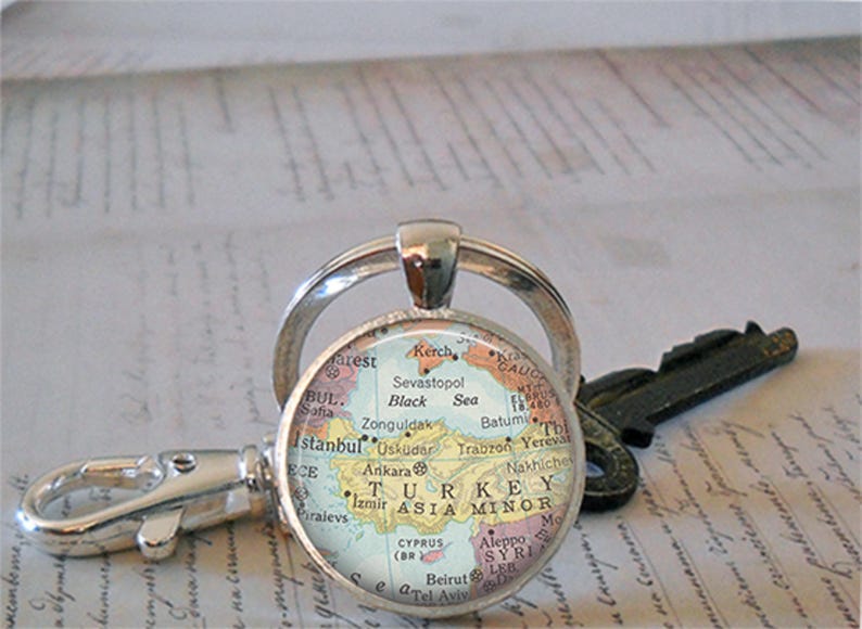 Turkey map necklace, key chain or brooch pin, vintage map gift, travel gift globetrotter gift key ring key fob keychain image 3