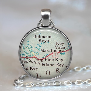 Florida Keys map necklace, brooch or key chain, Middle Keys map gift, Marathon Key, Summerland Key, Big Pine Key travel gift key ring fob