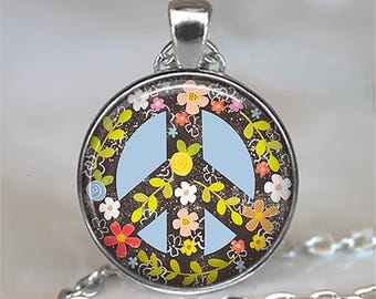 Boho Hippie Peace sign necklace, key chain or brooch, Hippie peace symbol with flowers, retro jewelry symbolic key ring key fob