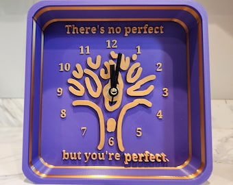 Sei perfetto. OROLOGIO PERSONALIZZABILE! Scatola con albero dorato disegnato a mano. Da tavolo, bancone della cucina e da parete.