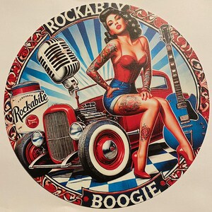 Enameled plates in pure vintage style.