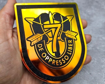 Army 7th Special Forces Group Iridescent Acrylic and Wood Handmade Magnet