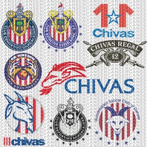 Könnte beinhalten: Eine Sammlung von Logos und Emblemen des Fußballvereins Chivas Guadalajara. Die Designs zeigen den Namen des Teams, eine Ziege und das Wappen des Teams in Rot, Weiß, Blau und Gold. Einige Logos enthalten den Text "Chivas Regal".