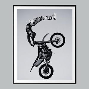 Motocross-stuntväggkonst, dirt bike-actionposter, extremsporttryck, minimalistisk motorcykeldekor, bikerpresent, digital nedladdning
