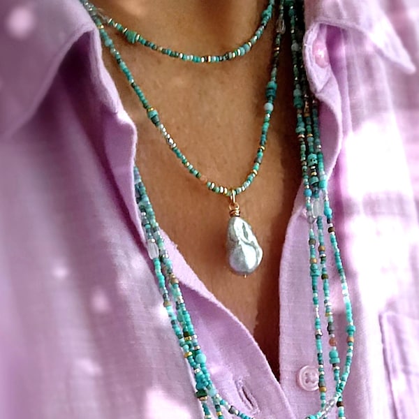 Collar de cuentas de piedra solar turquesa con perla barroca, labradorita y jade
