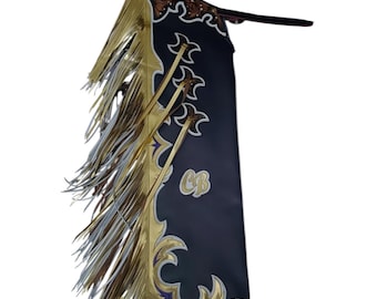 Met de hand bewerkte leren rodeochaps: custom western-rijkleding