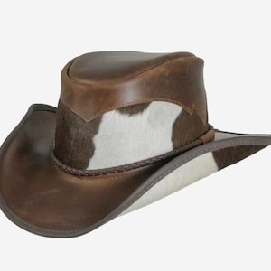 Bruine leren cowboyhoed met koeienhuid – western-steampunkoutback-hoed – handgemaakte festivalhoed in rodeo-ranchstijl voor heren en dames