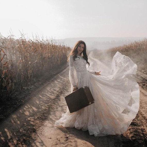 Vestido de noiva de renda da moda em estilo retrô, vestido de