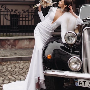 Mermaid Wedding Dress with Long Sleeves and V-Neckline, Crepe Stretch Bridal Dress, Custom Bridal Dress, Wedding dress for wedding ceremony