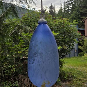 Alaskanische Krabbenboje - Blaue Plastikboje