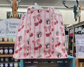 Buc-ees quiltade tygväska | Stor 40 x 46 cm rosa körsbärs- och bäverfärgad bärväska | Utvald specialpresentväska