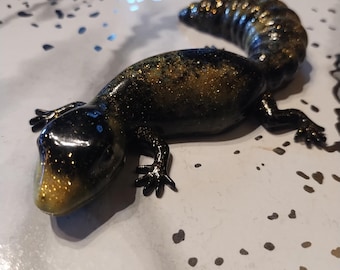 Leopard Gecko Lizard Figurine Paperweight or Table Decor black and gold