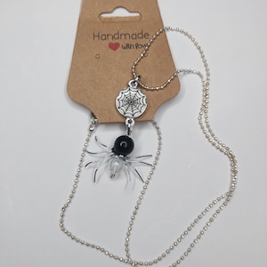 Spider Necklace Handmade with wire and beads