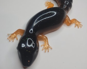 Leopard Gecko Lizard Figurine Paperweight or Table Decor Black and Orange