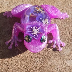 Resin Frog Figurine Purple Floral Paperweight or Table Decor Blacklight Reactive