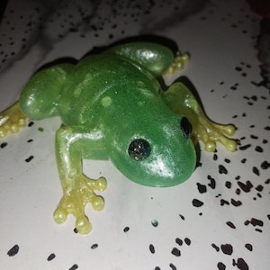 Resin Frog Figurine Green and Yellow Paperweight or Table Decor Blacklight Reactive
