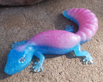 Leopard Gecko Lizard Figurine Paperweight or Table Decor Blacklight Reactive pink and blue