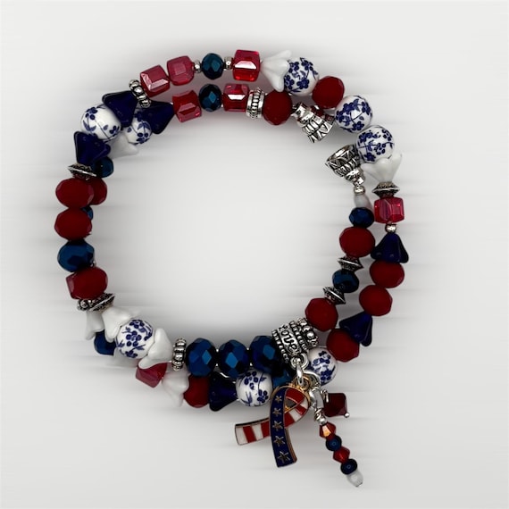 Patriotic Memory Wire Bracelet With Charms