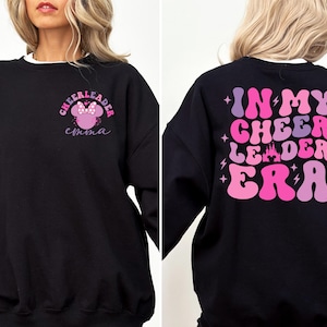 Sudadera de la era de las animadoras, sudadera con capucha del escuadrón de Minnie Mouse de Disney, camiseta de Disneyland 2026 imagen 1