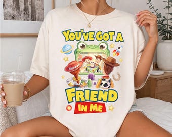 Camiseta "Tienes un amigo en mí", camiseta de amistad inspirada en juguetes, camiseta para vacaciones familiares, camiseta para viaje a parques temáticos, camiseta de aventuras con juguetes.