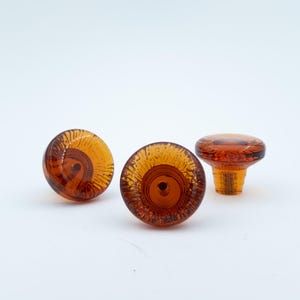 Scandinavian Orange Amber Glass Knobs 1960s | "Snoopy" | Maniglie Mobili Retrò Scandinave Vetro | Poignées Meubles Laiton Suédois Retro image 2