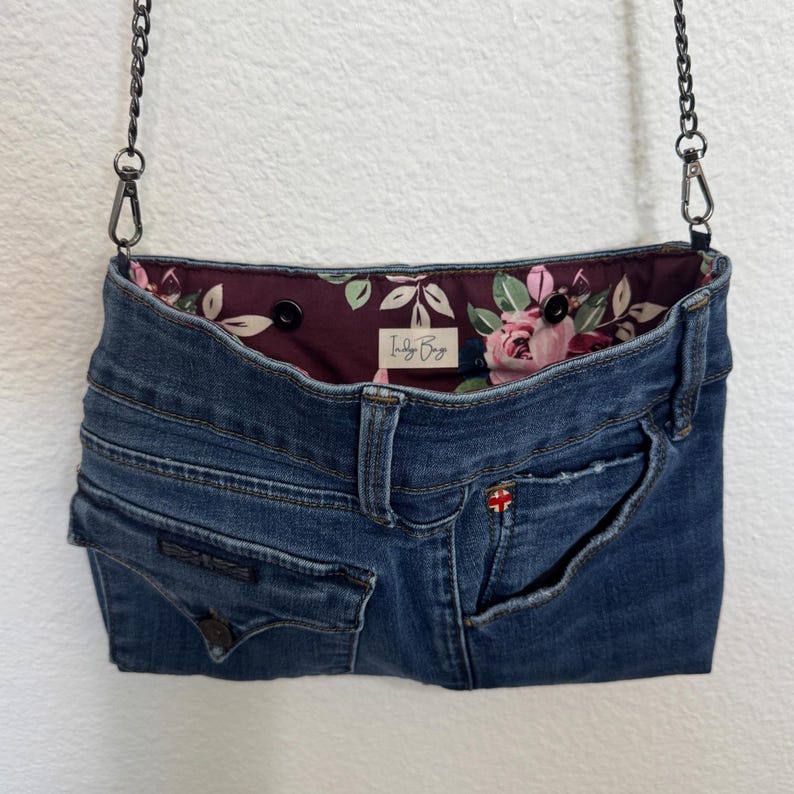 NEW HUDSON Upcycled Denim Jean Clutch with Removable Chain Strap – plum floral image 2