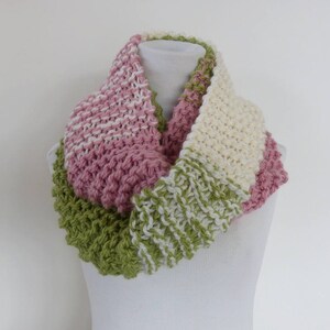 Hand knit Green Circle Scarf Pink Loop Scarf image 5