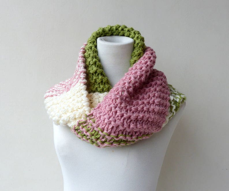 Hand knit Green Circle Scarf Pink Loop Scarf image 4