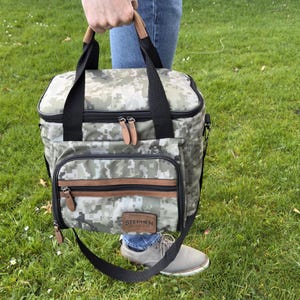 Beach Picnic Cooler,Lunch Cooler Backpack,Groomsmen Gifts,Personalized Cooler Bag,Best Man Gift,Custom Insulated Bag,Personalized Cooler Bag