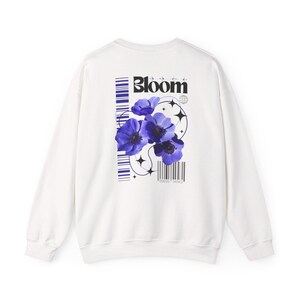 Floral Bloom Crewneck Sweatshirt, Sweatshirt for Her, Cozy Floral Sweater, Spring Fashion, Gift for Mom, Birthday Gift