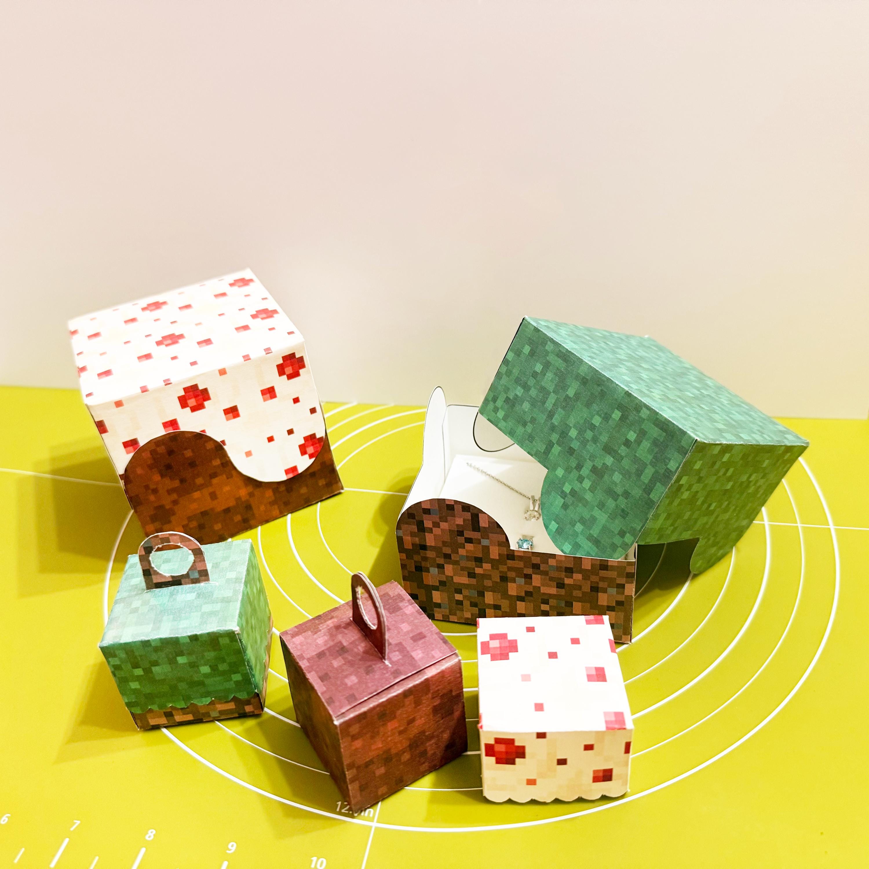 Printable Grass & Cake Block Boxes
