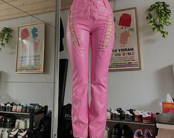 Pantalones de cuero con cordones para mujer, pantalones de cuero de cintura alta para festivales, pantalones de cuero rosa de pierna recta para salir de noche, pantalones de fiesta para mujer