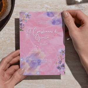 Invito di Compleanno Digitale Personalizzabile - Tema Floreale Rosa e Lilla - PDF/Canva - Versione Chiara e Scura Inclusa