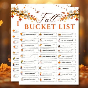Könnte beinhalten: Eine druckbare weiße Herbst-Bucket-List mit orangefarbenen und braunen Akzenten. Die Liste enthält Aktivitäten wie den Besuch eines Kürbisfelds, das Schnitzen von Kürbissen und das Trinken von Apfelwein. Der obere Teil der Liste hat Herbstblätter und Zweige.