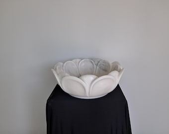 White Marble Round Flower Shape Vessel Sink, Handcrafted Stone Basin for Bathroom Vanity, Luxury Bathroom Basin, Elegant Vanity Sink